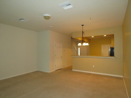 Photo - Spacious 3/2.5/1 Townhouse, Lawn Service, Garbage and Water Included