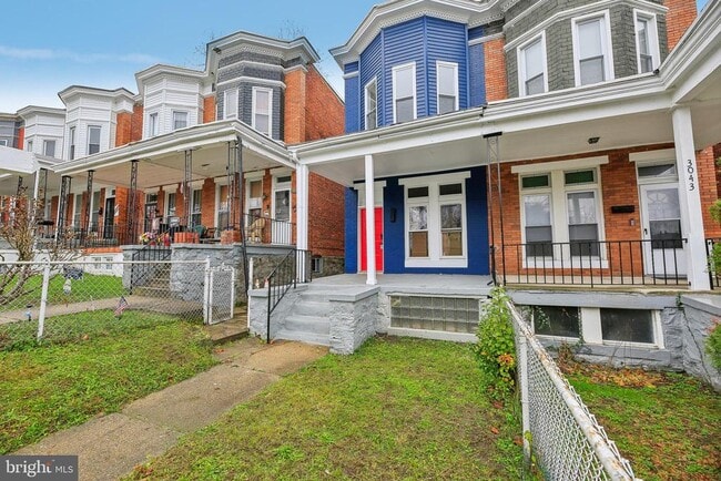 Building Photo - 3041 Belmont Ave Rental