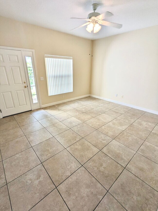 Photo - 4 Bedroom Port Orange, Coquina Cove - Town West