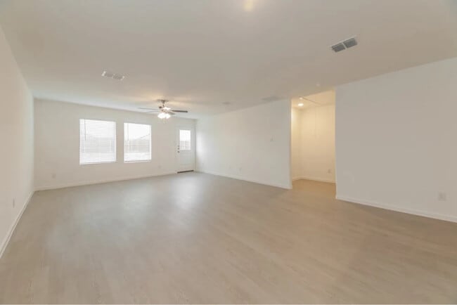 Photo - 7908 Rutherford Ln