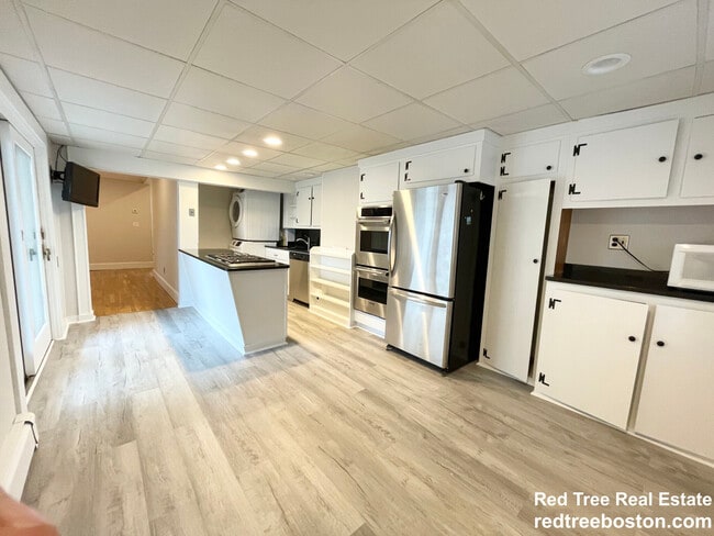 Building Photo - 130 P St Unit 2