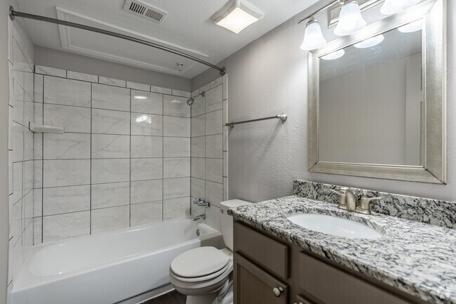 2BR, 2BA - 842SF - Bathroom - The Brix Apartments