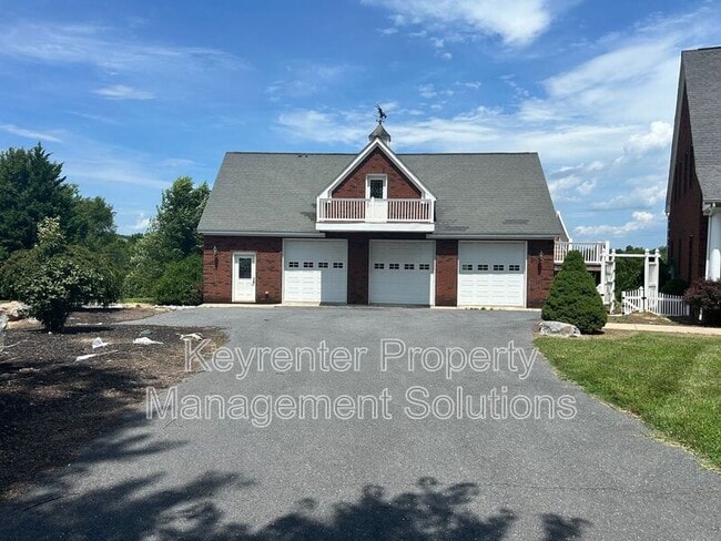 Photo - 33 Hodge Farm Ln