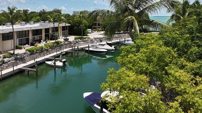 Building Photo - 96000 Overseas Hwy Unit W43