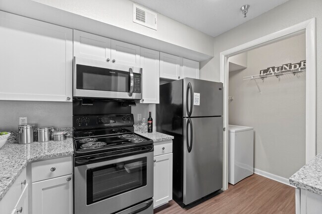 Kitchen - The Crossings at Short Pump