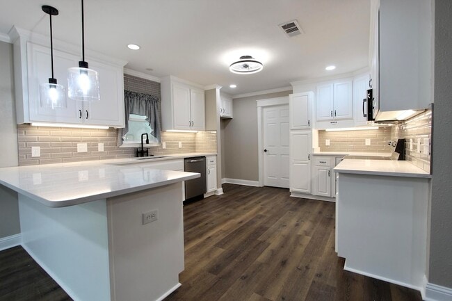 Photo - 4052 Randi Rd