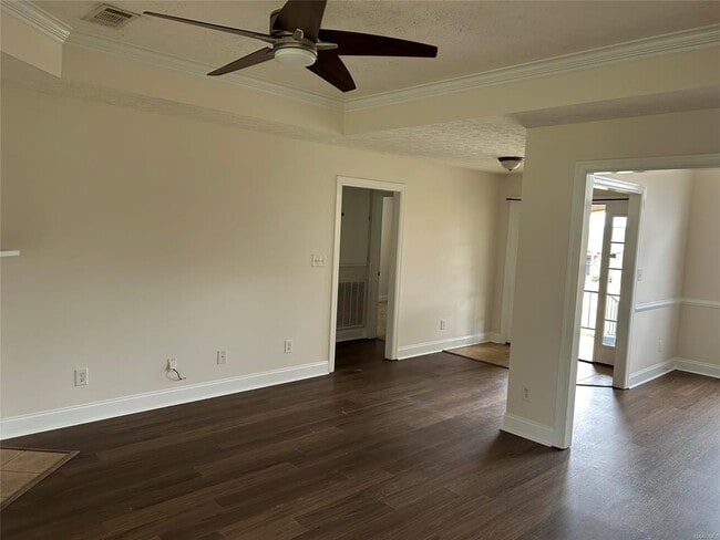 Photo - 608 River Birch Dr