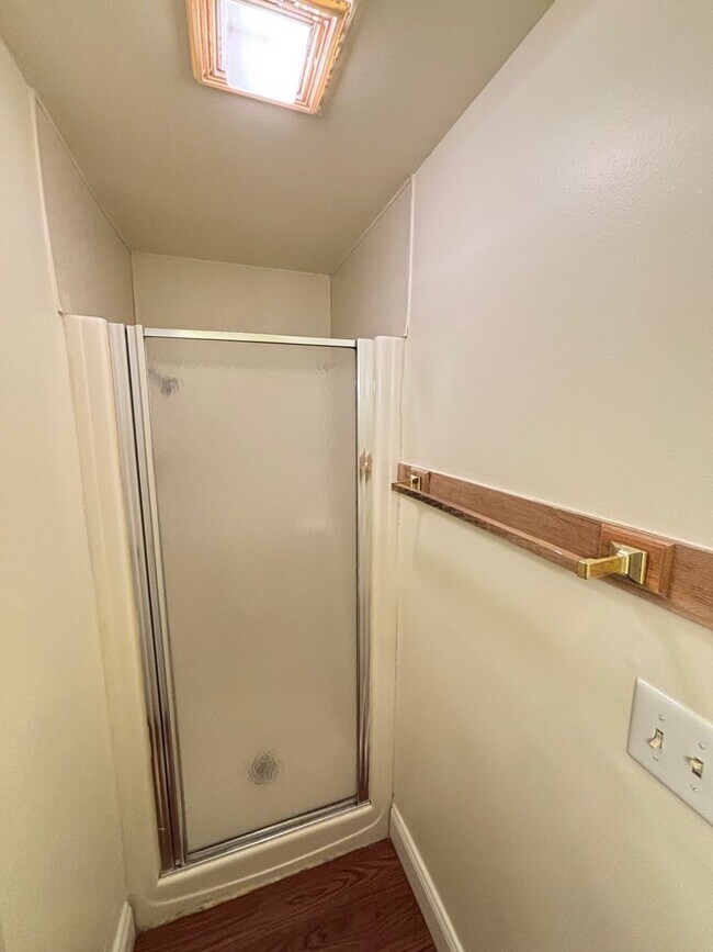 Photo - 801 W Stoughton Street