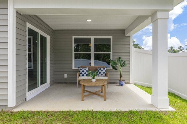 Landing at Stone Chimney - The Landing at Stone Chimney