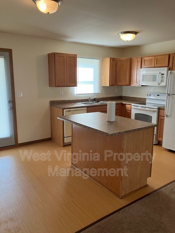 Photo - 212 Cardinal Wy Unidad 62