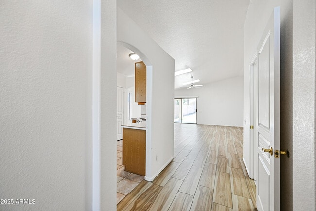 Photo - 2535 E Parkside Ln
