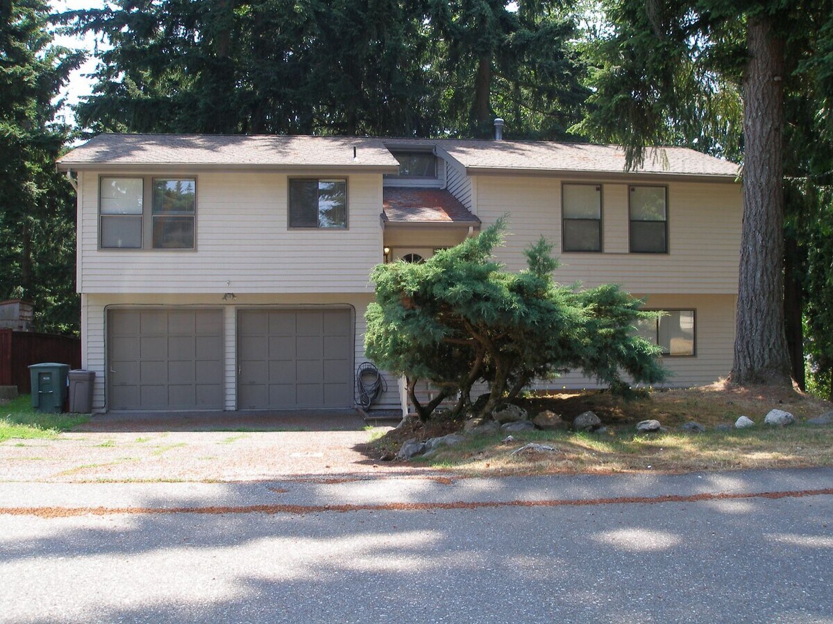 Photo - 1335 Sommerset Ct
