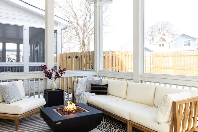 Photo - 916 11th Ave N Unit ID1043935P