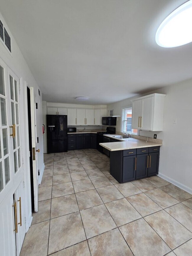 Photo - Spacious 4BR Ranch with 3 Living Rooms on 1.7 Acres — Howell