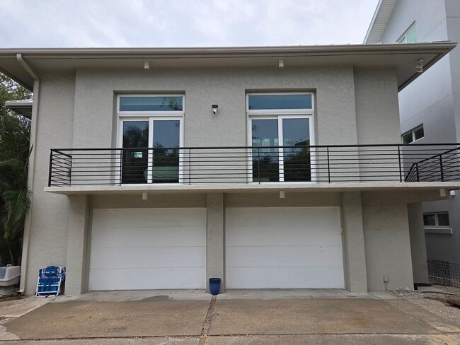 Building Photo - 3985 Roberts Point Rd Unit Siesta Key Apartment