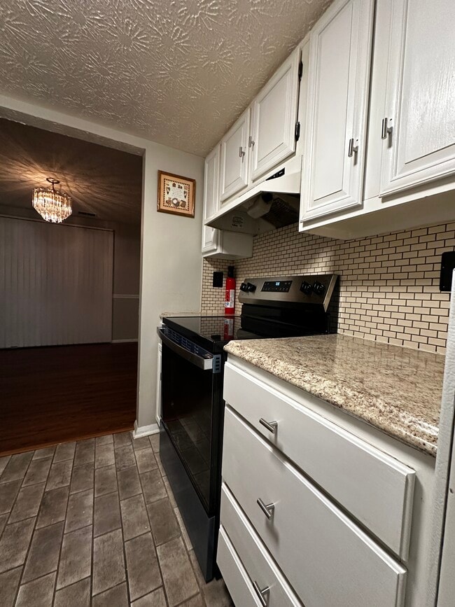 Photo - 14505 Farmcrest Pl