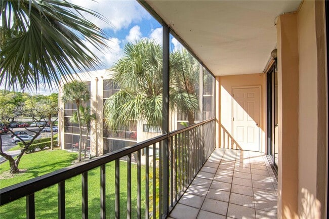 Photo - 8600 SW 133rd Avenue Rd Unit 320