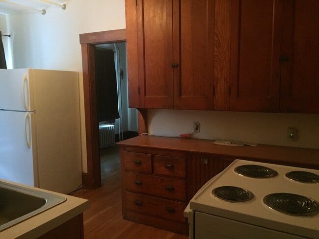 Photo - 68 Ascutney St Unit Apt 3