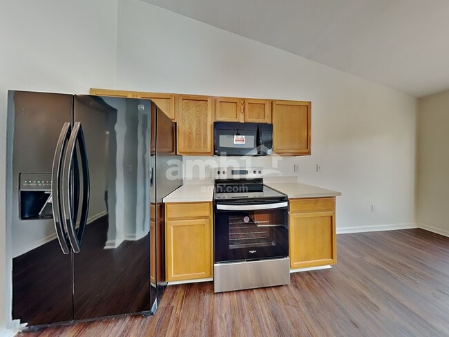 Photo - 218 Bellport Dr