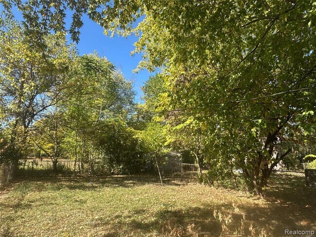 Photo - 7777 Auburn St