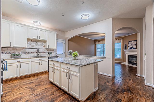 Photo - 317 Gershwin Way