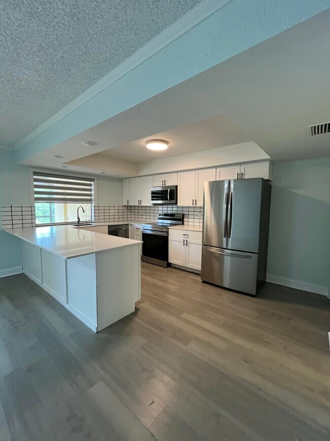 Photo - 4305 Coral Springs Dr Unit 2h