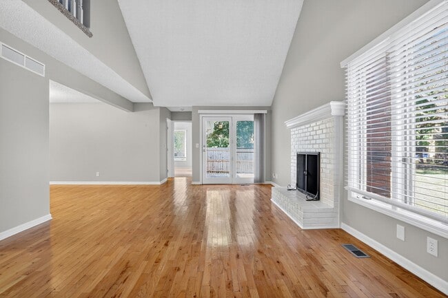 Photo - Your Beautifully Remodeled 3BR/2.5BA Townh...
