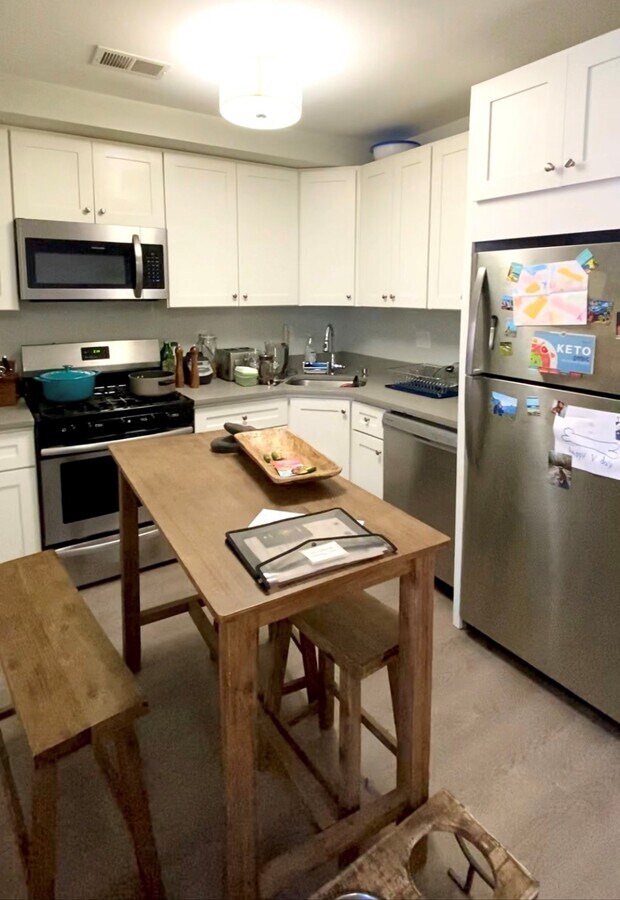 Photo - 194 Maverick St Unidad 1