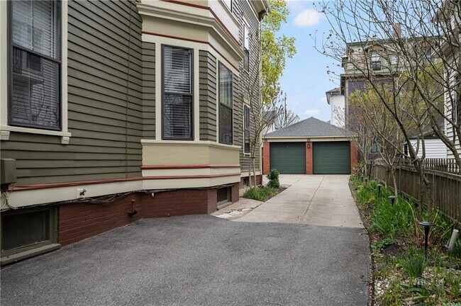 Photo - 22 Sycamore St Unit 1