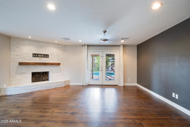 Photo - 5317 E Kathleen Rd