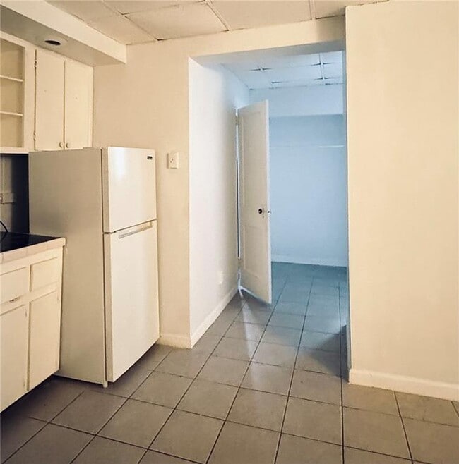 Photo - 1447 Oxford Rd NE