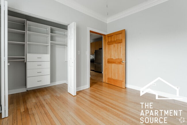 Building Photo - 1946 W Leland Ave Unit 2A Rental
