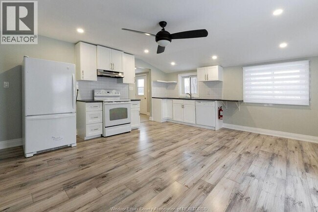 Photo - 51 Klies Bch Rd