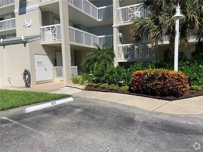 Building Photo - 40 NE Plantation Rd Unit 317 Rental