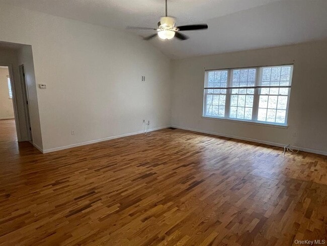 Photo - 95 Old Mountain Rd