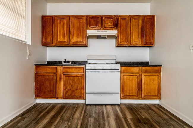 Photo - 8200 S Clyde Ave