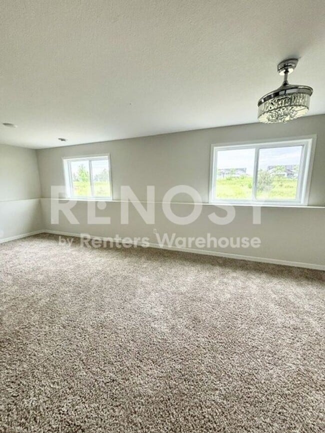 Building Photo - 4634 9th St NE
