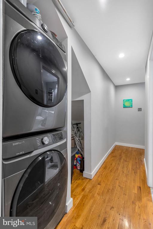 Photo - 1815 Bainbridge St