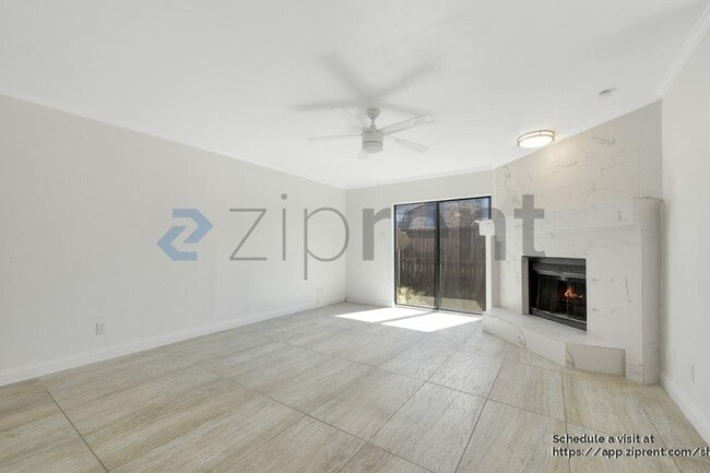 Photo - 14800 Enterprise Dr