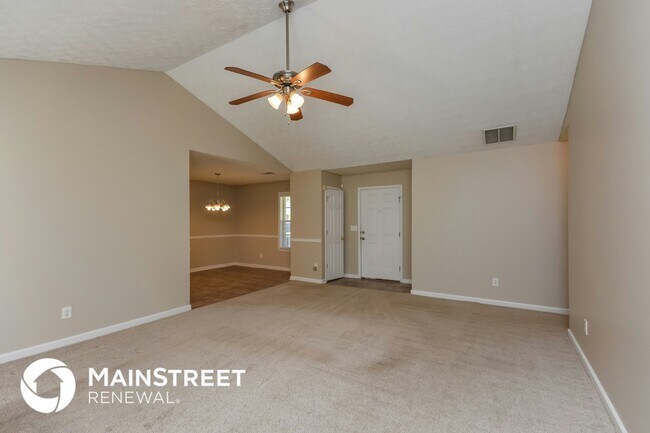 Photo - 155 Creekside Trail