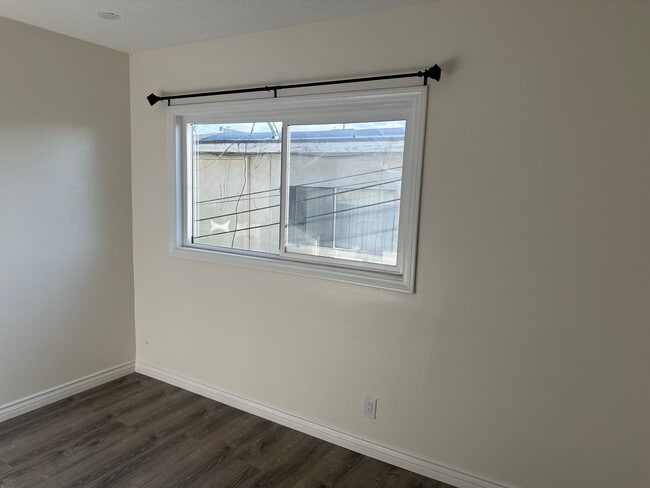 Photo - 11903 Eucalyptus Ave