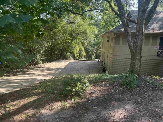 Photo - 5650 Highland Rd Unit C