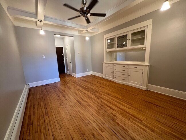 Photo - 2716 Hennepin Ave Unidad 33