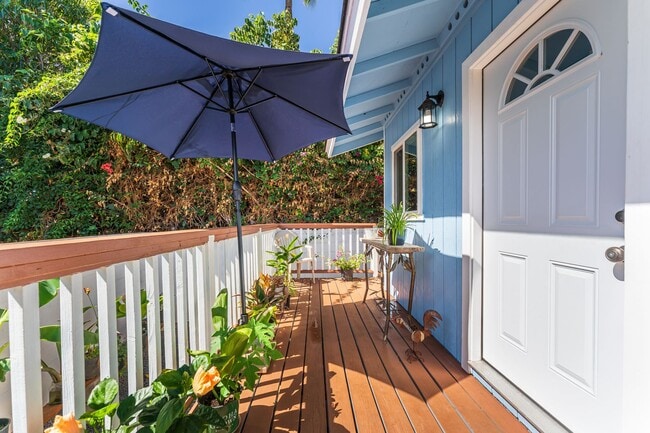 Photo - Unfurnished 1 bed/1 bath PET FRIENDLY - walk to beach, grocery, park