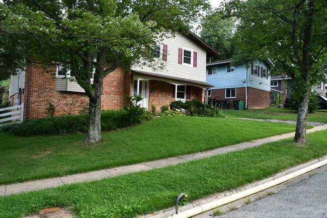 Photo - 6943 Nashville Rd