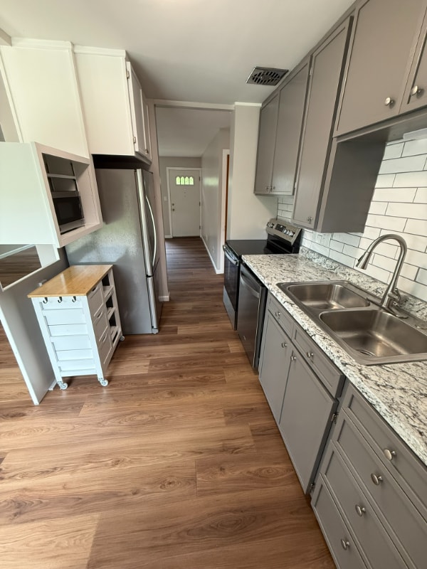 Photo - 1036 Scott St