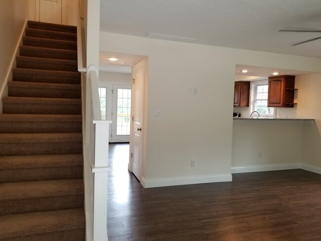 Photo - Beautiful and Modern 3 Bed 2.5 bath Home!