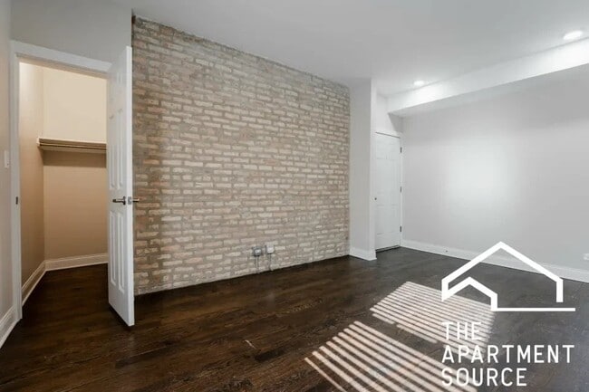 Photo - 2228 N Sawyer Ave Unit 2228 North Sawyer Avenue