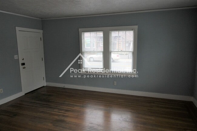 1156 Santa Barbara St