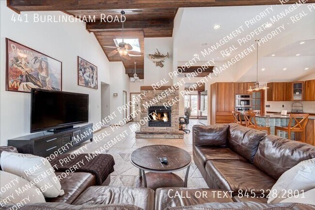 Photo - 441 Burlingham Rd